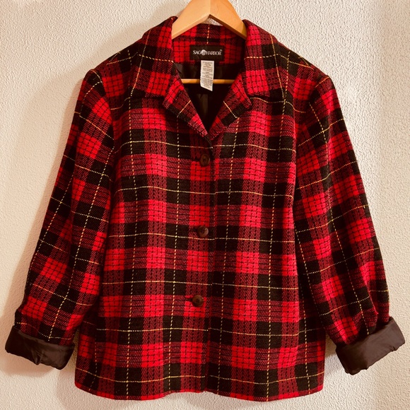 Christmas Jacket - Picture 1 of 4